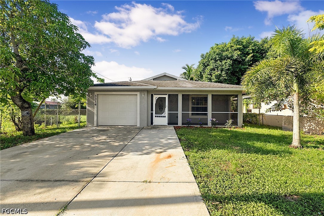 3 bed home in Fort Myers