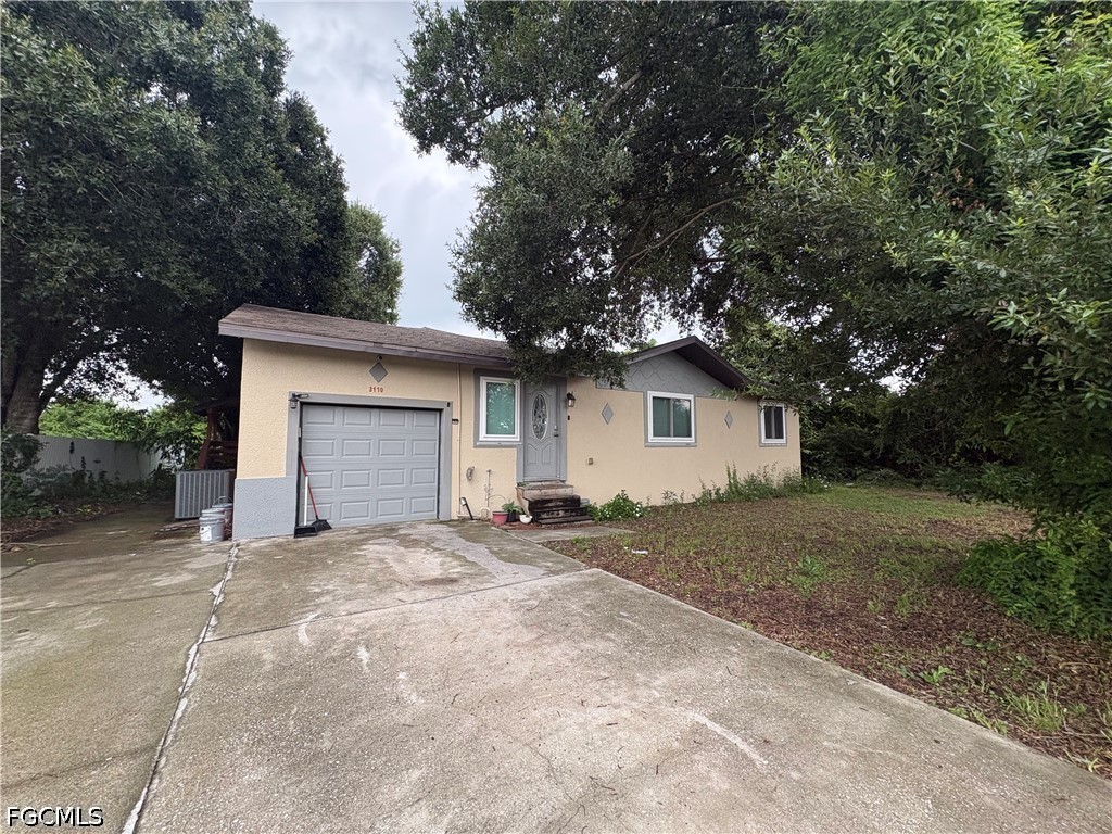 4 bed home in Lehigh Acres
