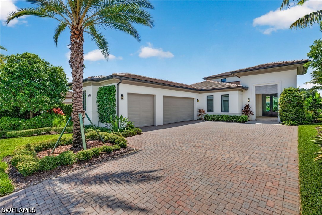 3 bed home in Naples