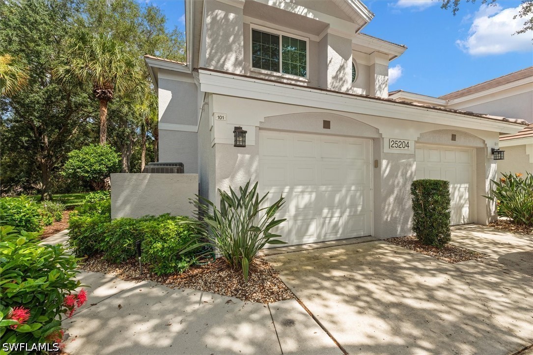 3 bed home in Bonita Springs