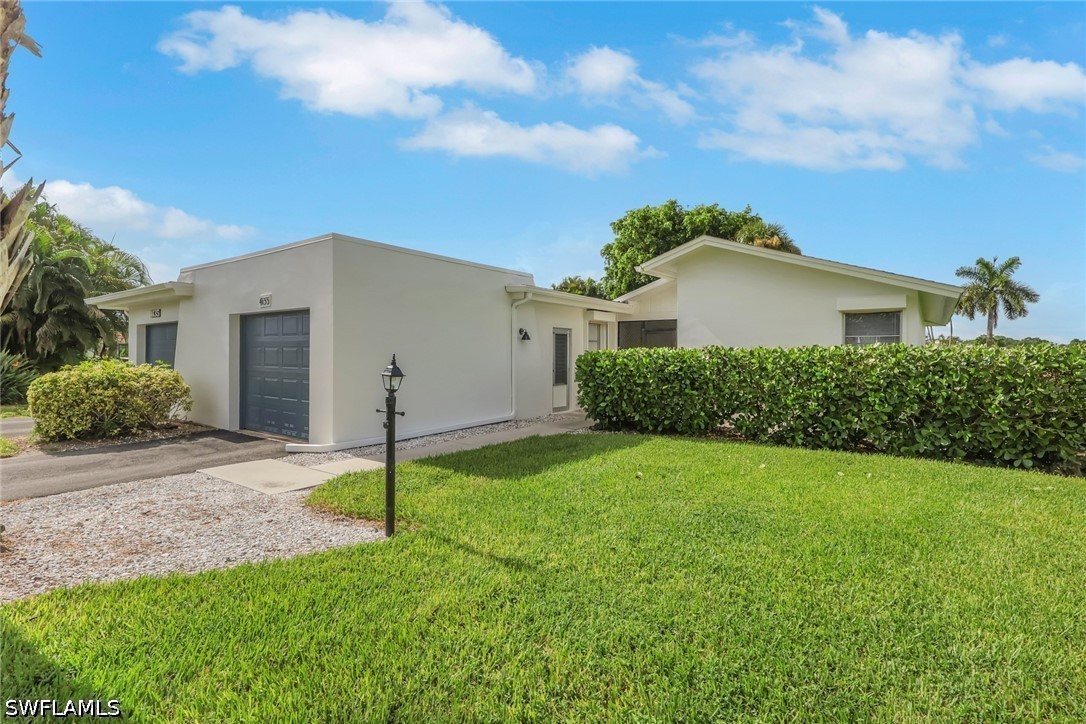 2 bed home in Naples