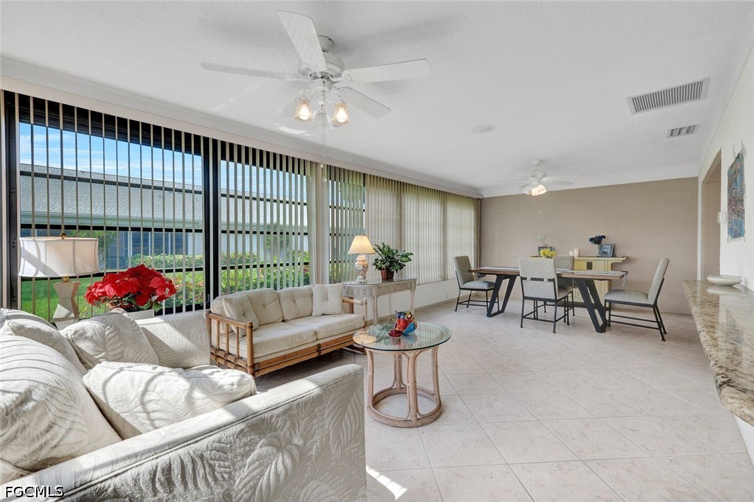 2 bed home in Fort Myers