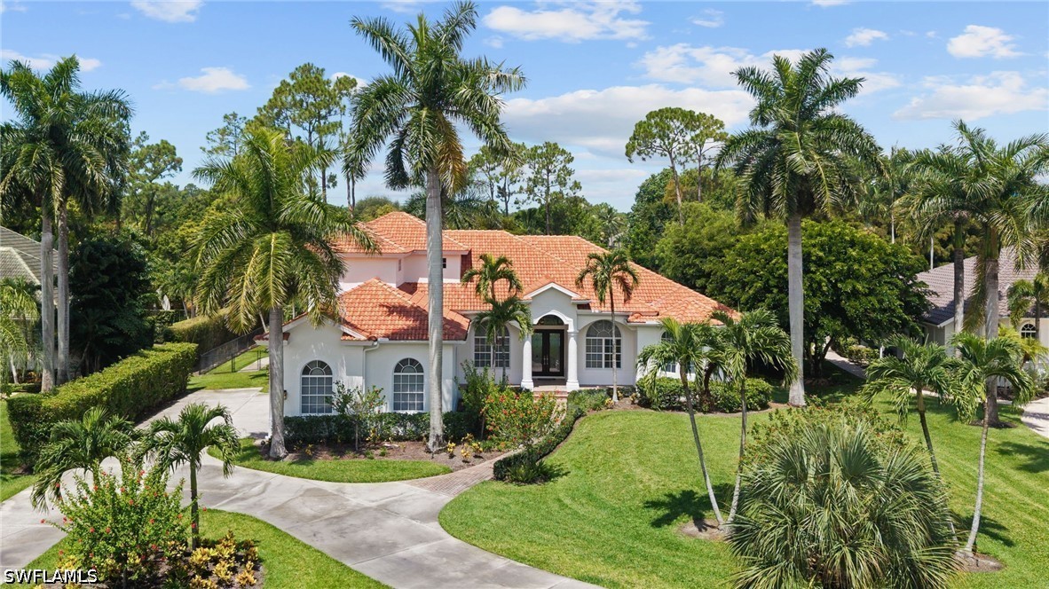4 bed home in Naples