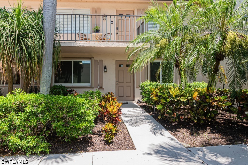 2 bed home in Naples