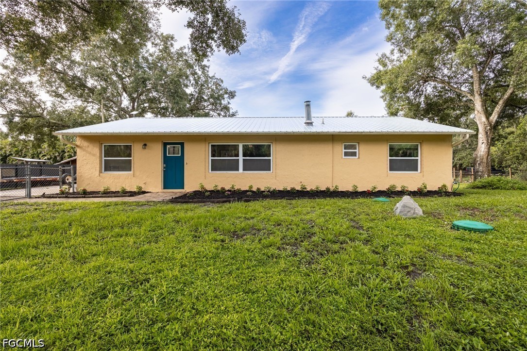 3 bed home in North Fort Myers