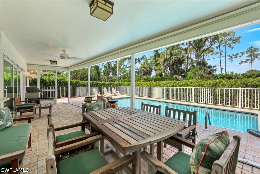 4 bed home in Naples