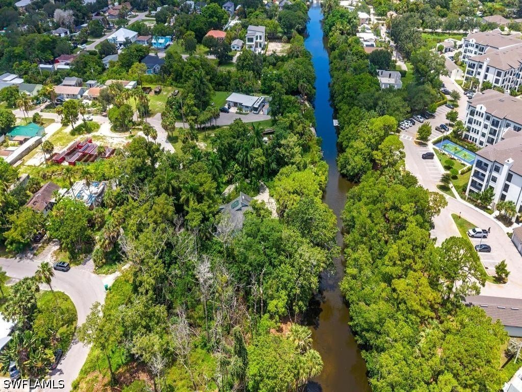 3 bed home in Naples