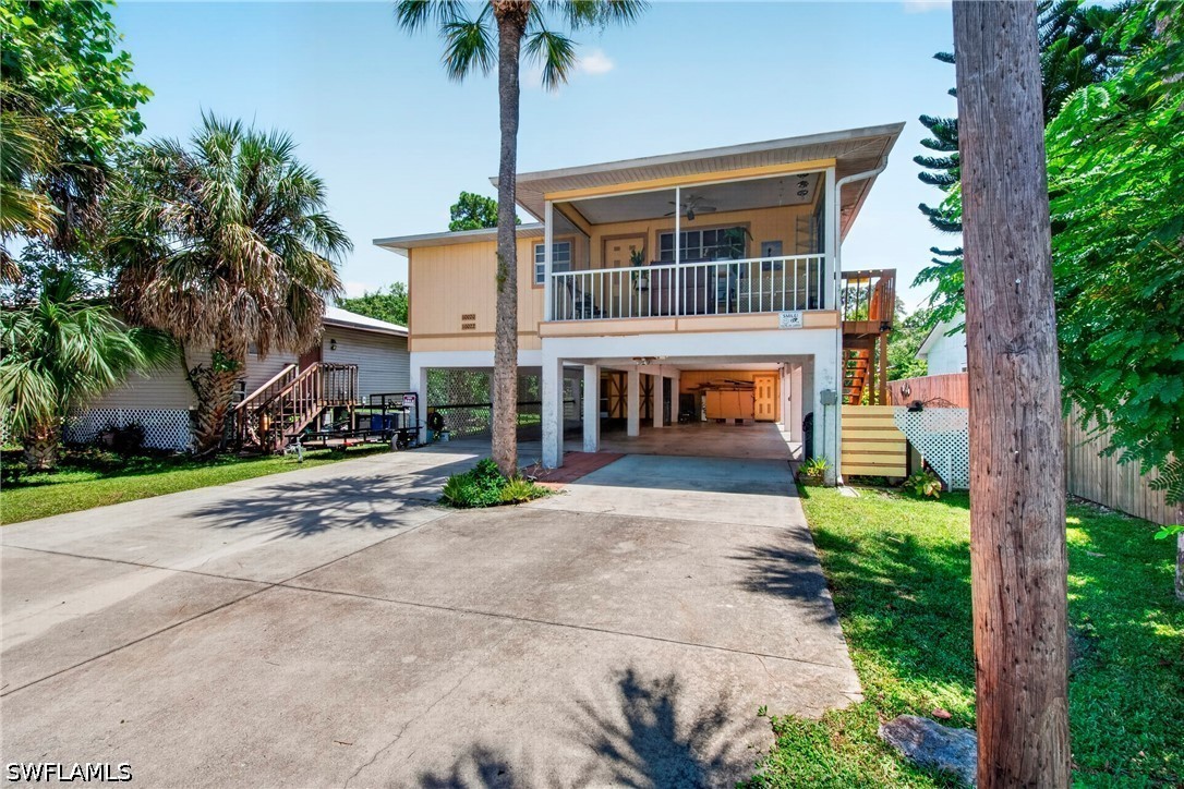 3 bed home in Bonita Springs