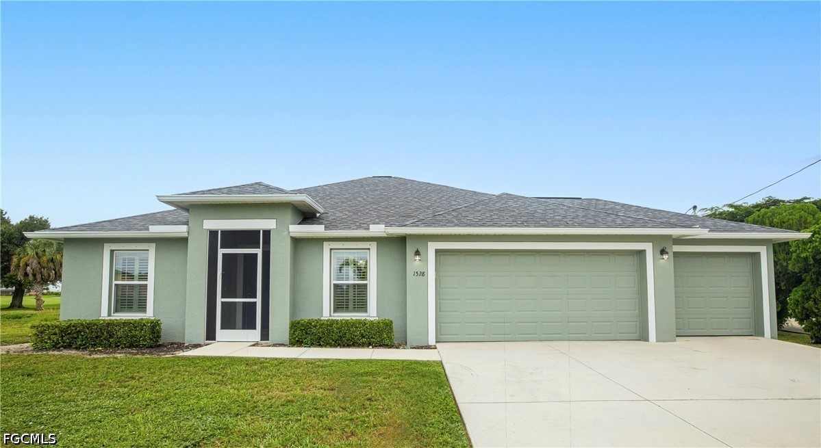 3 bed home in Cape Coral