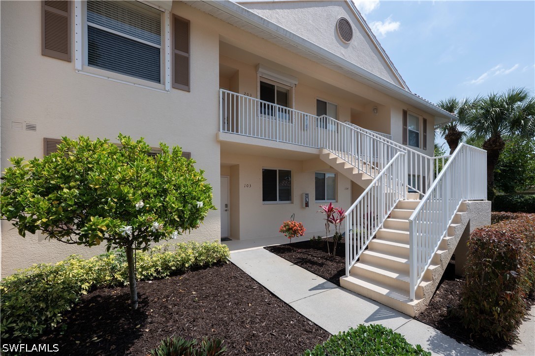 2 bed home in Naples