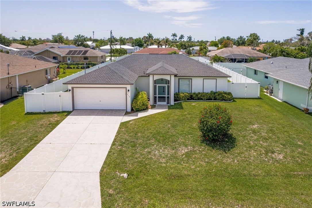 3 bed home in Cape Coral