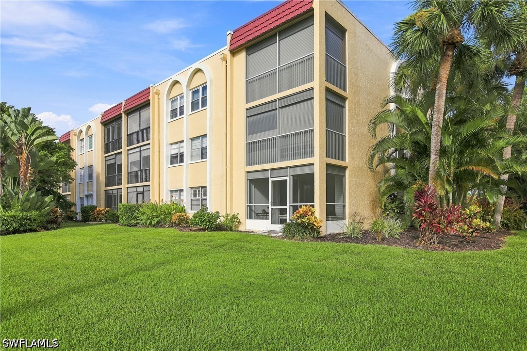 2 bed home in Naples