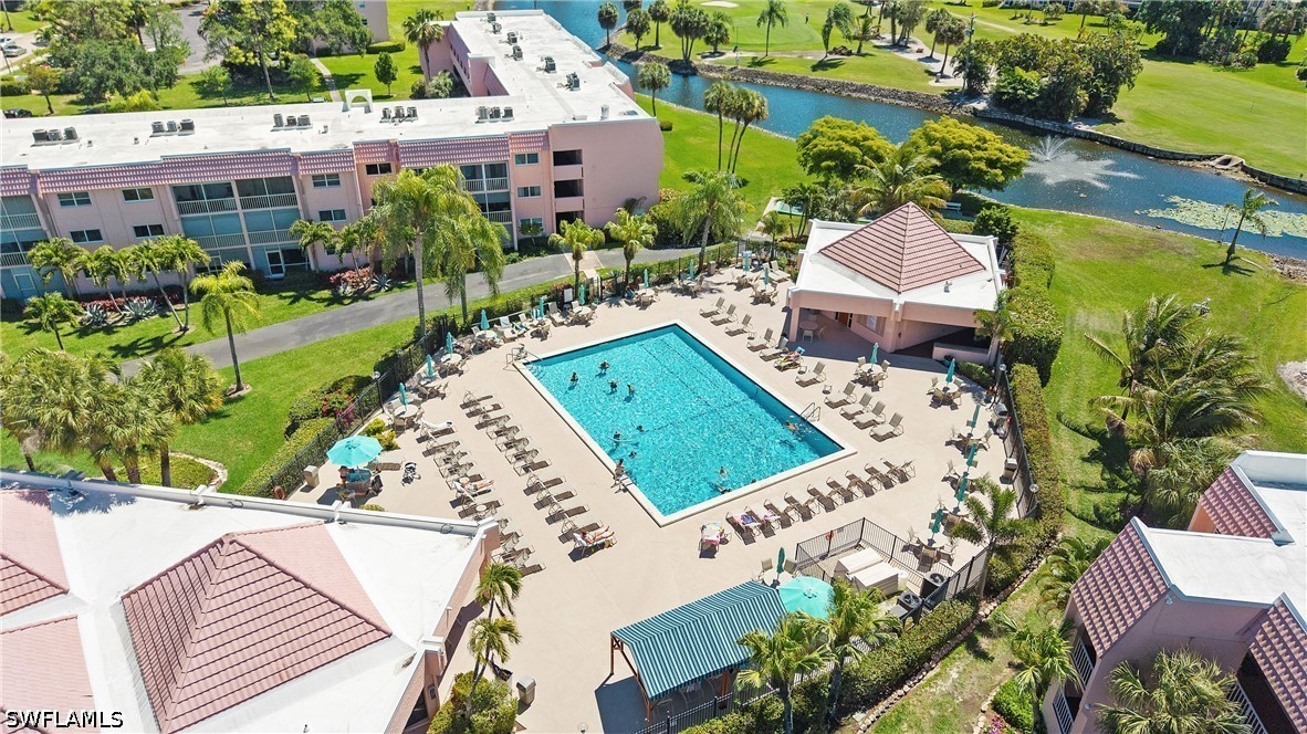 2 bed home in Naples