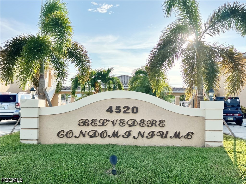 2 bed home in Cape Coral