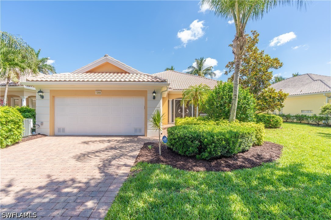 4 bed home in Naples