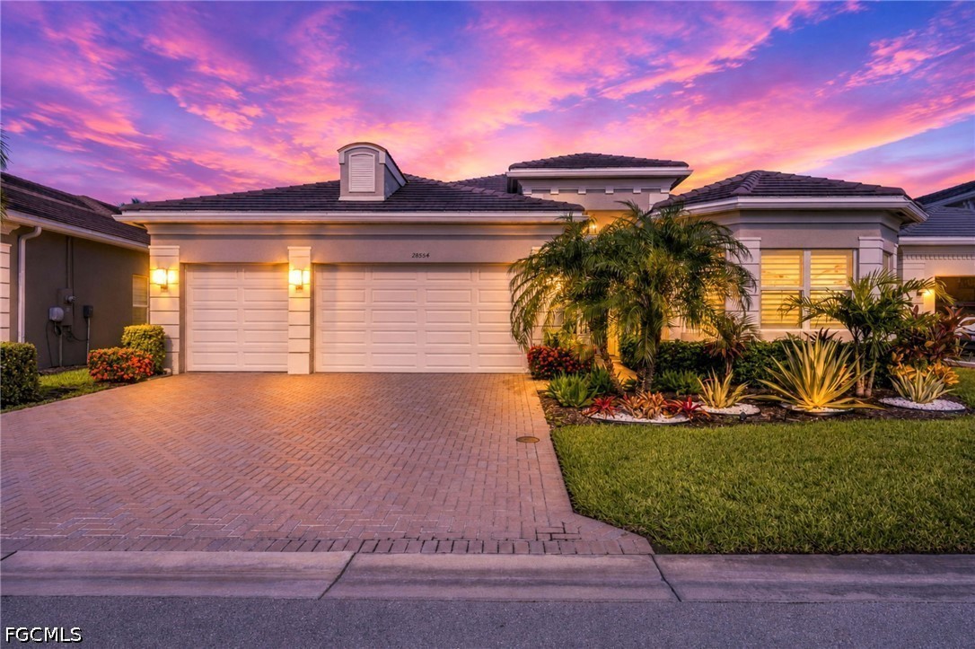 3 bed home in Bonita Springs