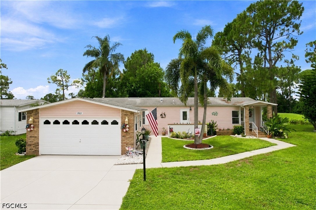 2 bed home in North Fort Myers
