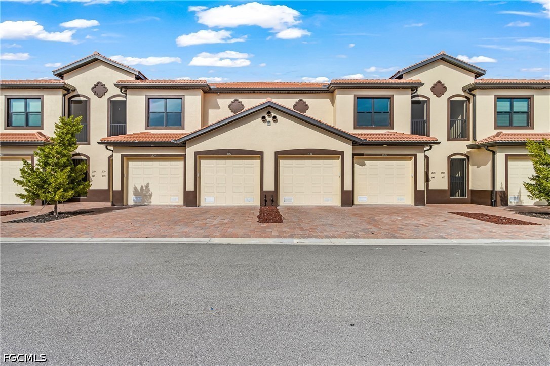2 bed home in Cape Coral