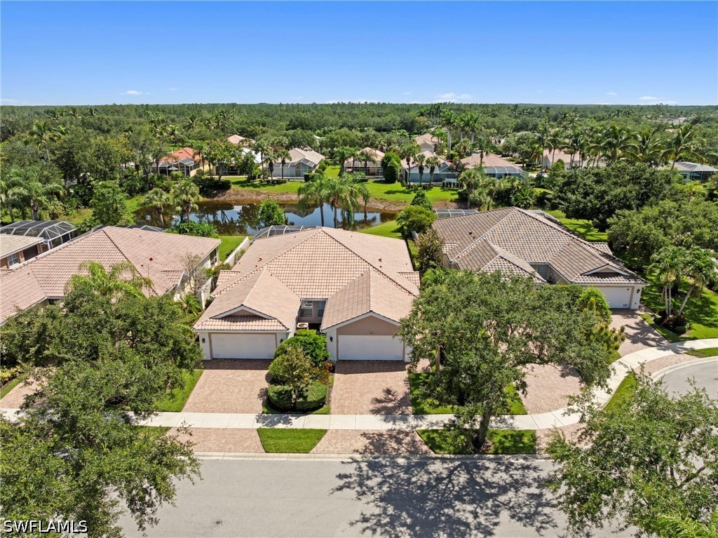 2 bed home in Bonita Springs