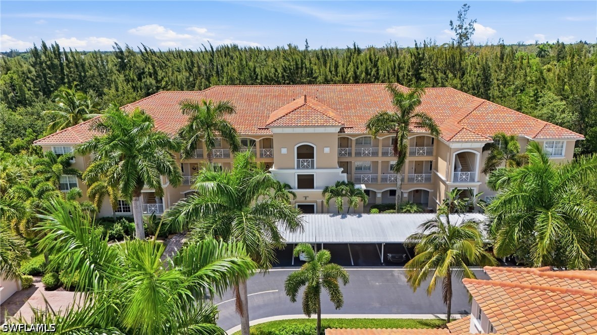 2 bed home in Fort Myers