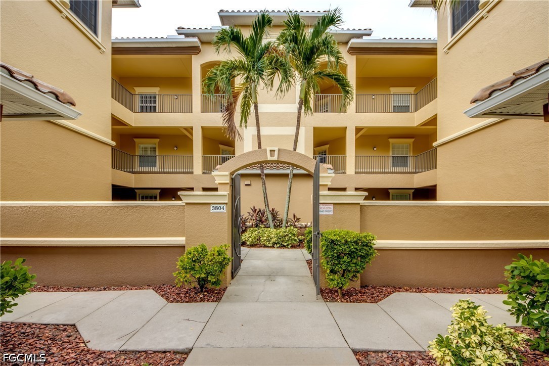 2 bed home in Cape Coral