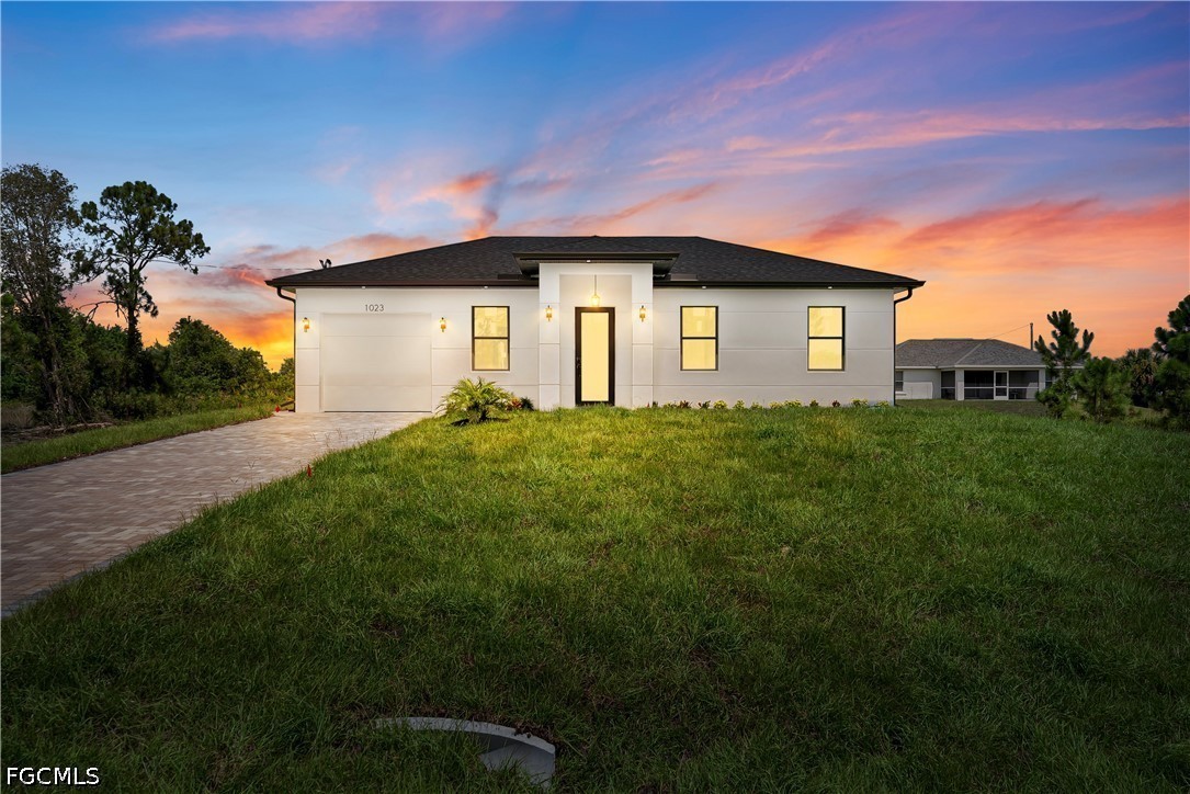 3 bed home in Lehigh Acres