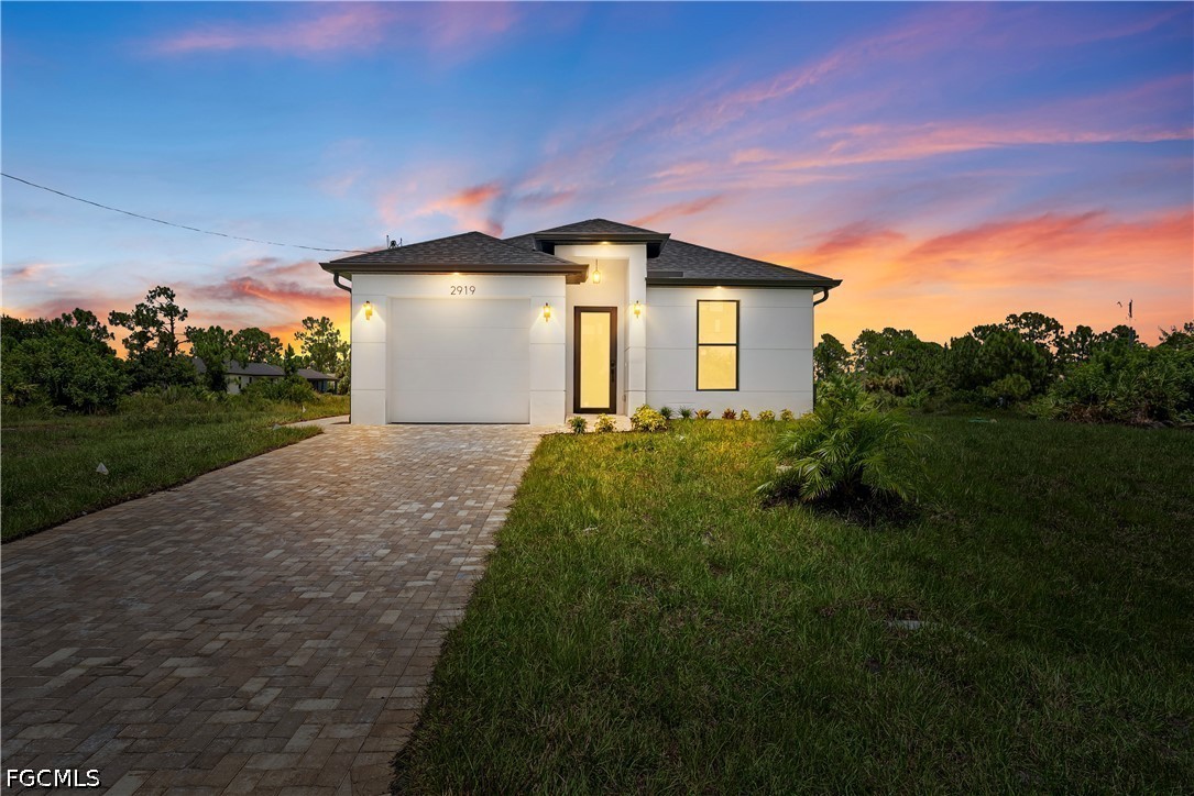 3 bed home in Lehigh Acres