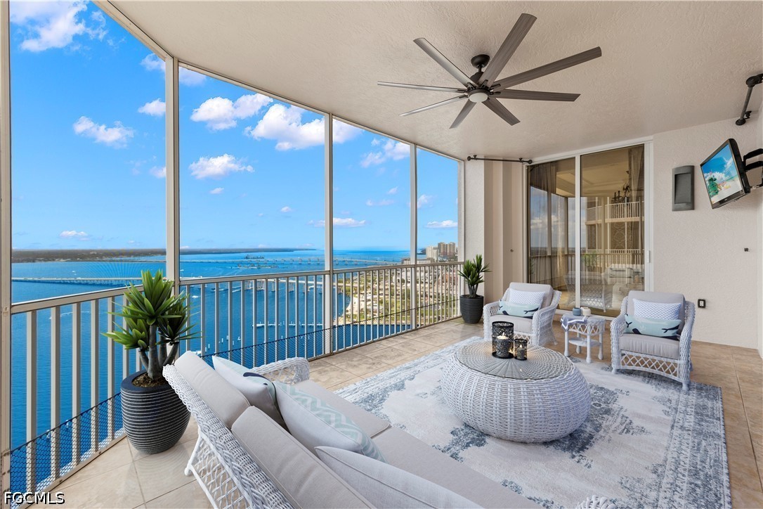 2 bed home in Fort Myers