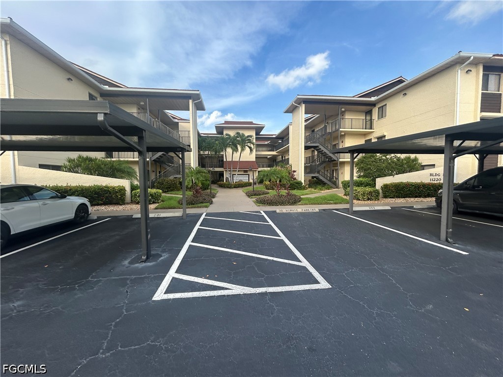 2 bed home in Fort Myers