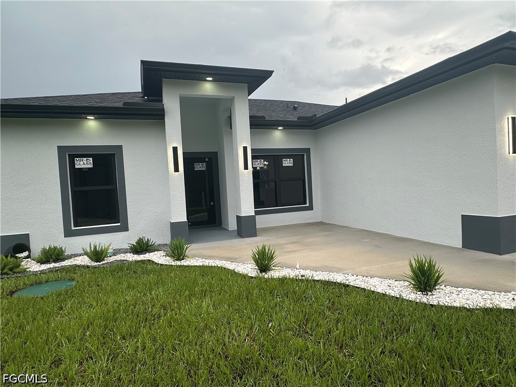 3 bed home in Lehigh Acres