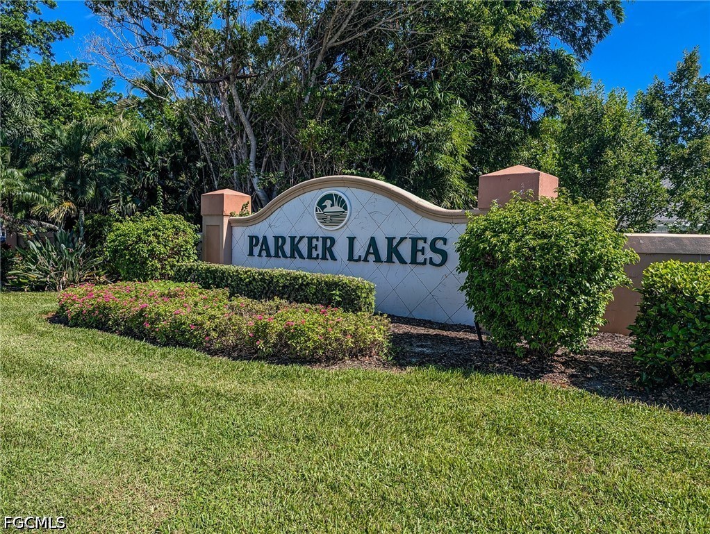 2 bed home in Fort Myers