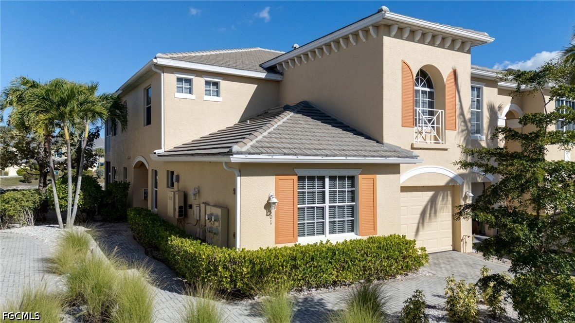 2 bed home in Fort Myers