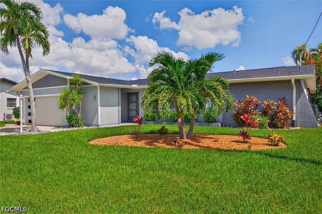 3 bed home in Cape Coral