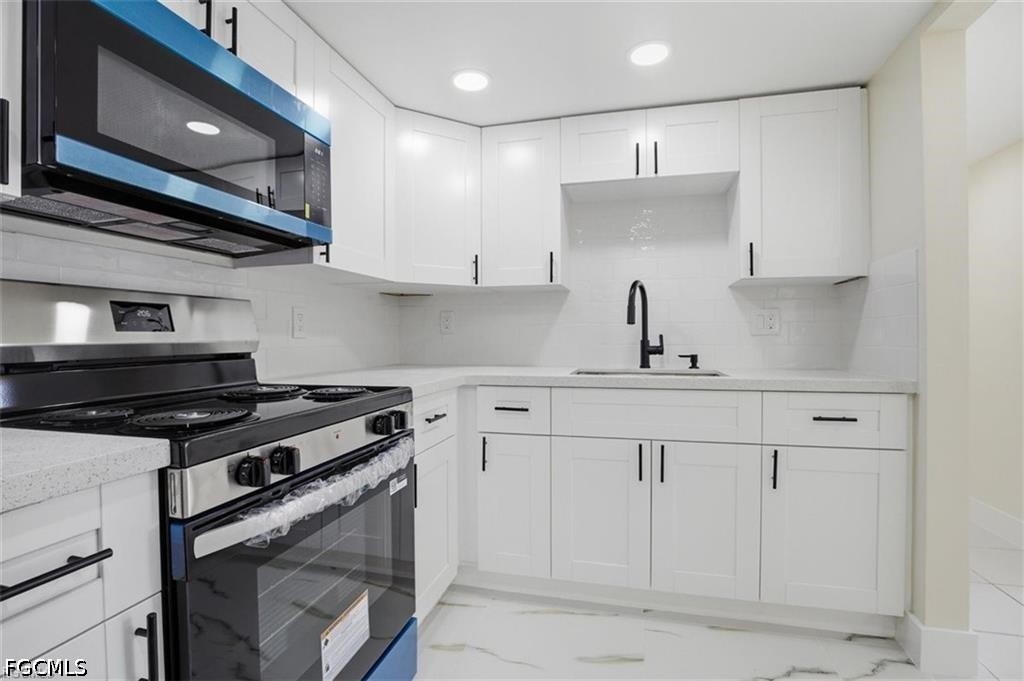 2 bed home in Fort Myers