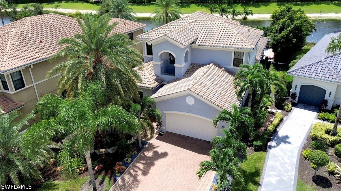 4 bed home in Naples