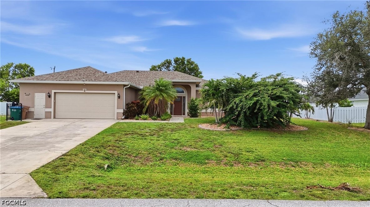 3 bed home in Cape Coral