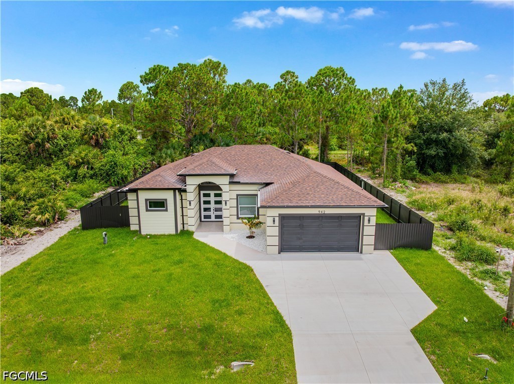 4 bed home in Lehigh Acres