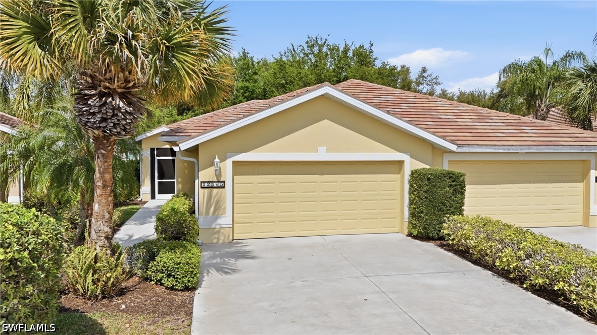 2 bed home in Fort Myers