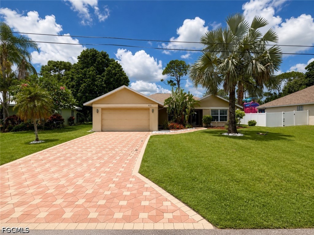 3 bed home in Cape Coral