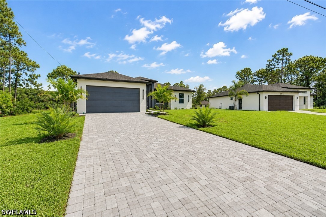 3 bed home in Lehigh Acres