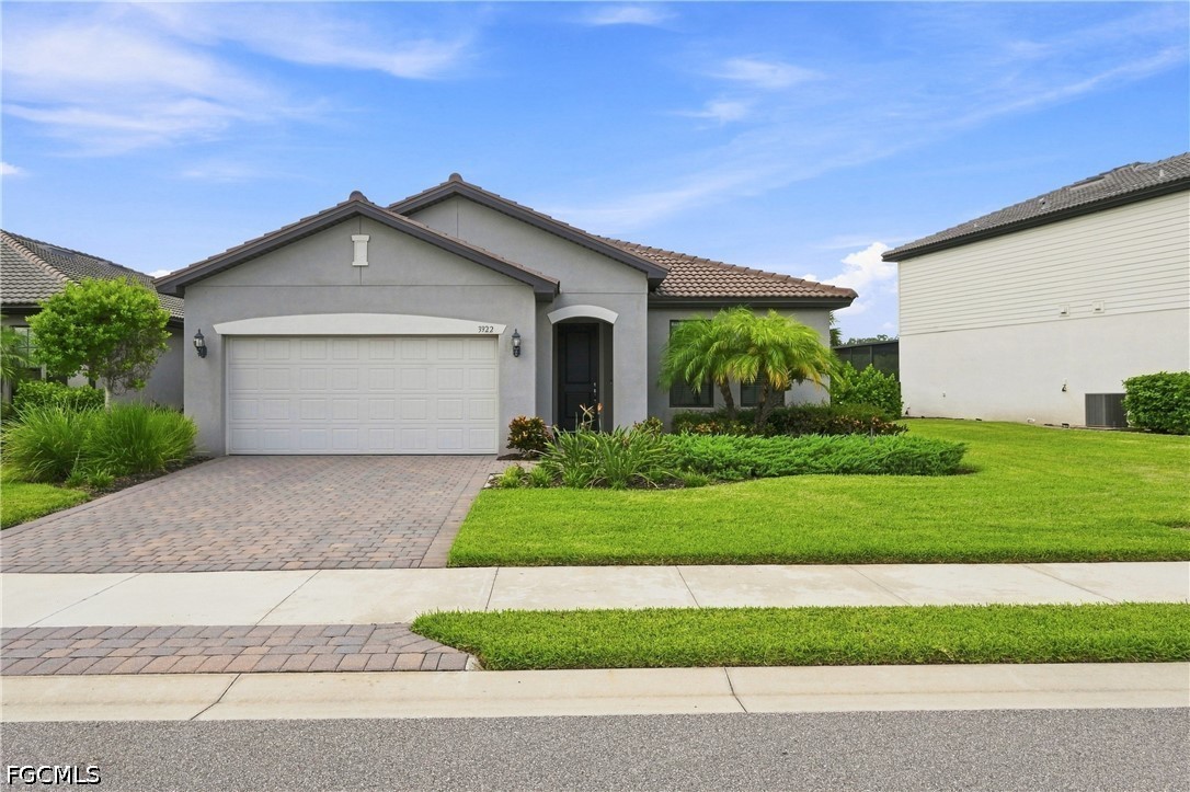 3 bed home in Fort Myers
