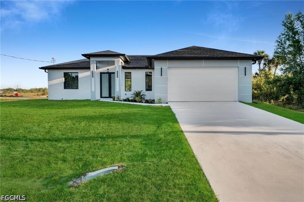 3 bed home in Lehigh Acres