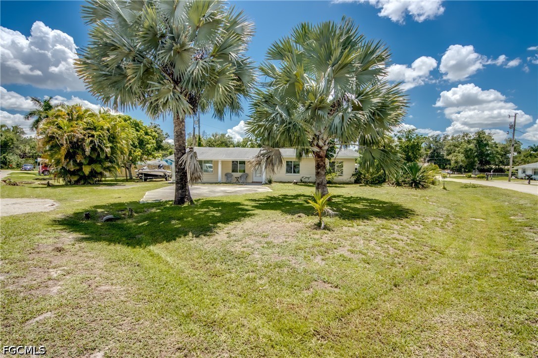 4 bed home in North Fort Myers