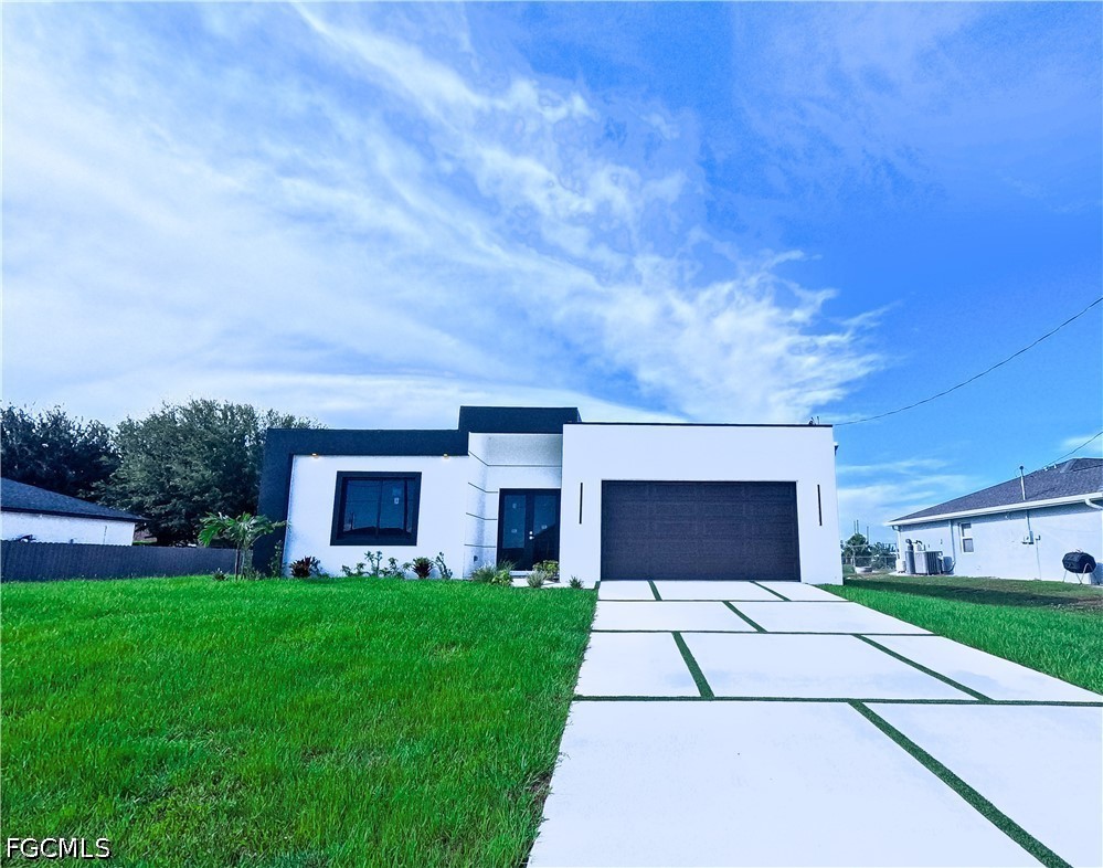 4 bed home in Cape Coral