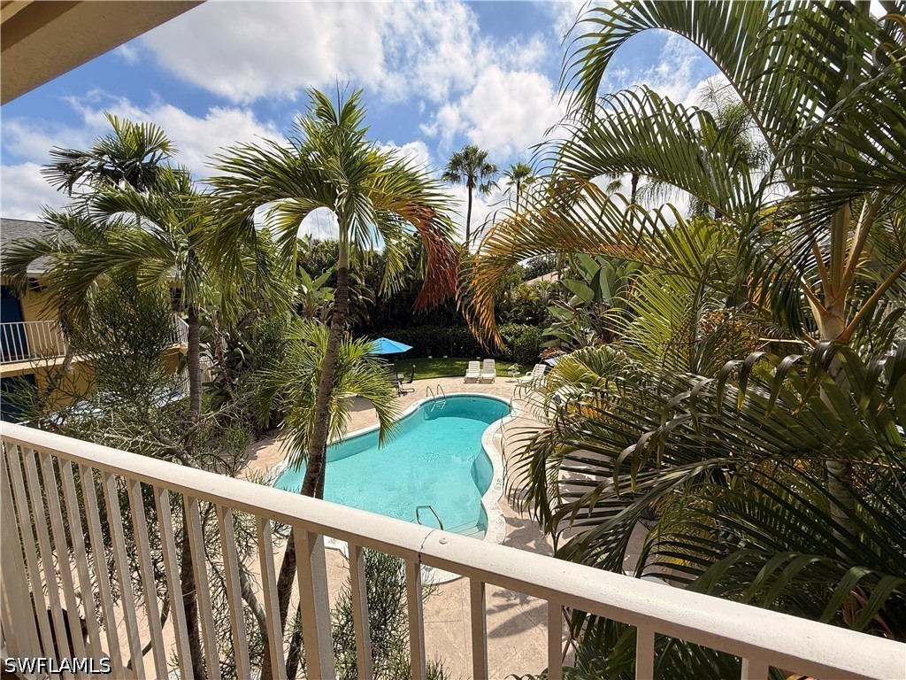2 bed home in Naples