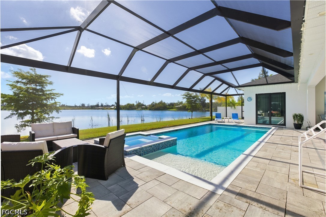 5 bed home in Cape Coral
