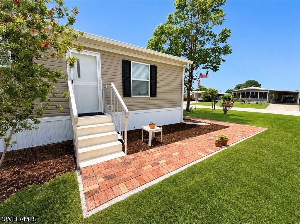 3 bed home in Bonita Springs