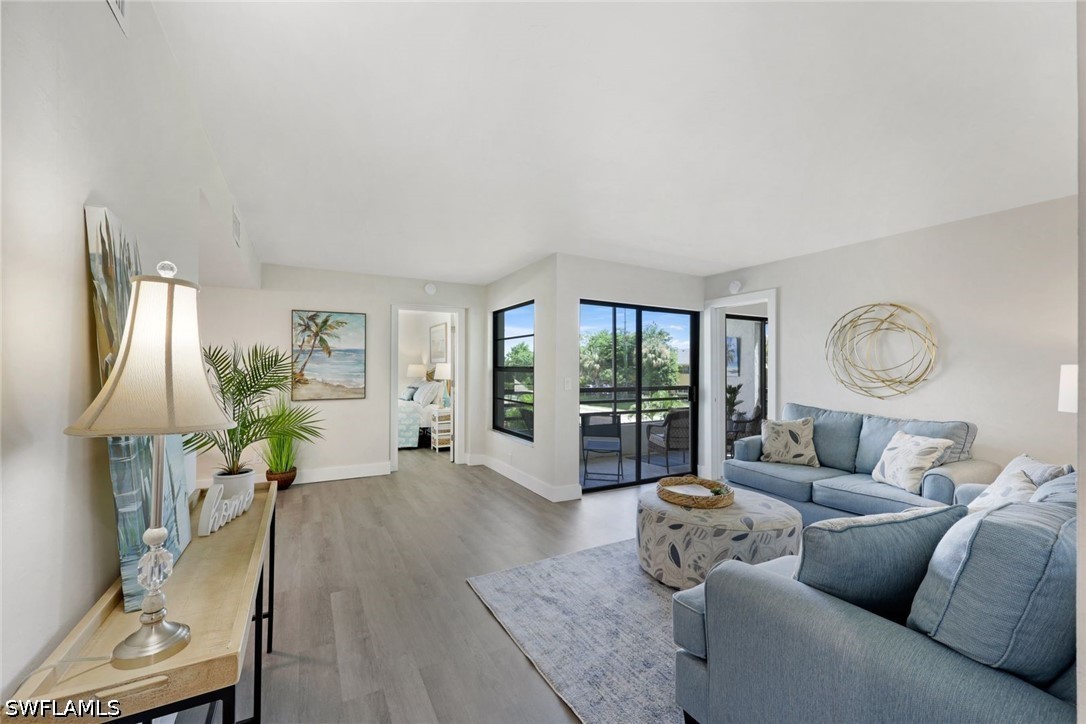 2 bed home in Naples