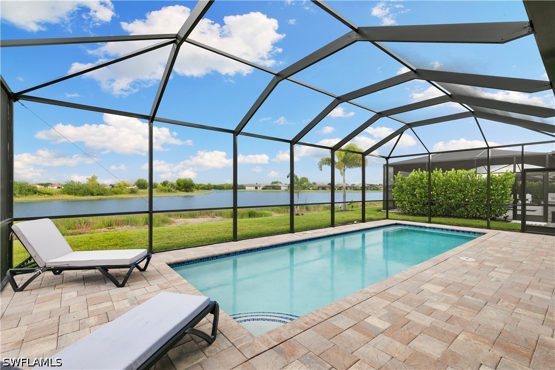 4 bed home in Naples