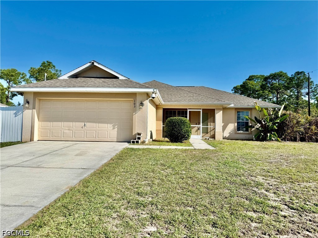 3 bed home in Lehigh Acres